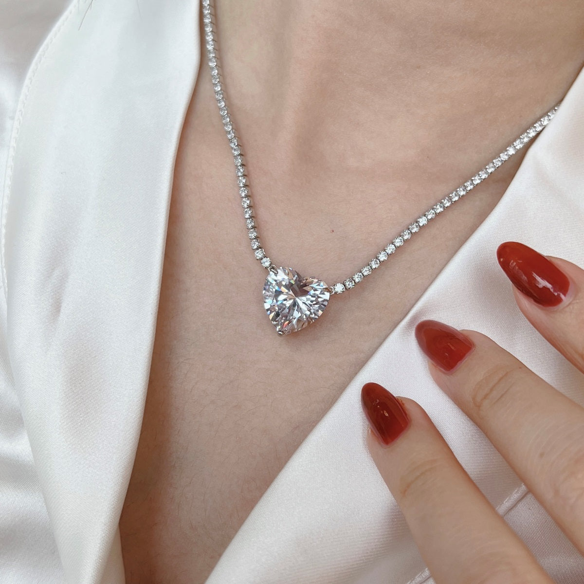 RW&CO Classicharms-Gold Sparkling Heart Shaped Zirconia Tennis Necklace |  Coquitlam Centre